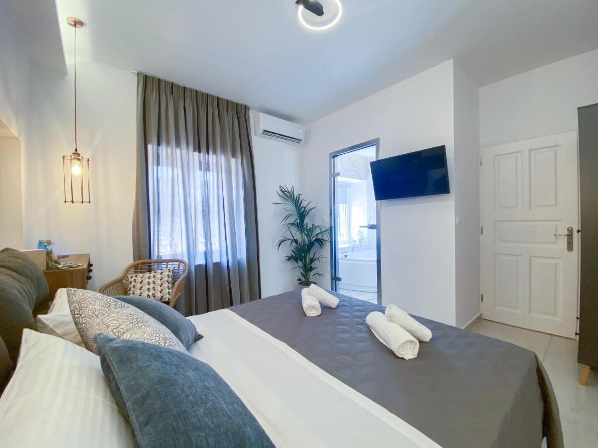 Camara Suite Poros Town Екстериор снимка